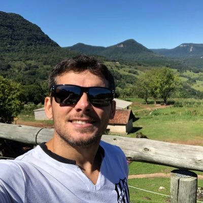 leandro_v_b's profile picture. 