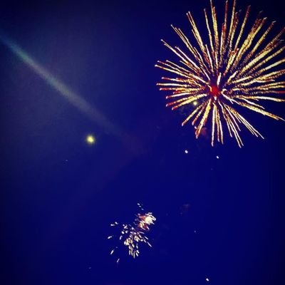 J19Daz's profile picture. #Avicci #Amywinehouse #Queen