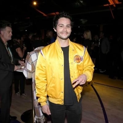 follow on my Instagram @dylanmyword💛💛
