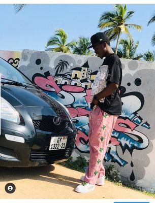 GoldDude12's profile picture. Live life