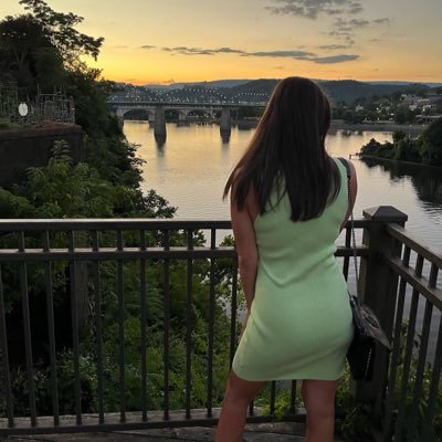 courrwelchh's profile picture. I’m here for the Braves & MGK updates