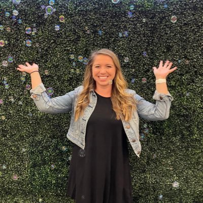 lizziefknapp's profile picture. Passionate Educator and Advocate | Elementary School Counselor at @hilburnacademy | Elon University Alum | UVA Alum | she/her/hers ✨