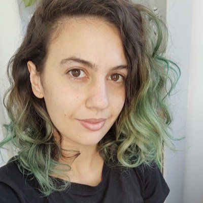 Tech Recruiter, geek e otaku, acadêmica de enfermagem, de esquerda, e louca dos gatos :)