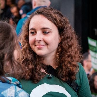 Chargée de campagne finance et énergies fossiles | Finance and fossil fuels campaigner @amisdelaterre | https://t.co/rXQ5Cgbsyz