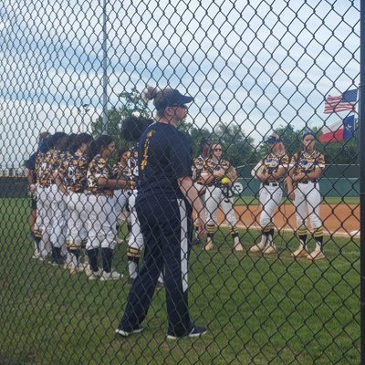 Teacher at Aldine ISD | Softball Coach 💙🥎💛🐾