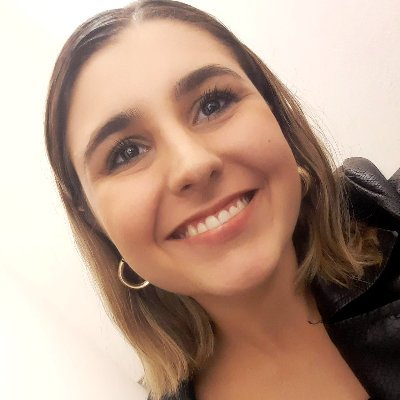 Mamá de MJ y abogada.
Me pierdo muchas oportunidades de callarme la boca y tengo un don nato para presentar escritos el último día del plazo que la ley otorga