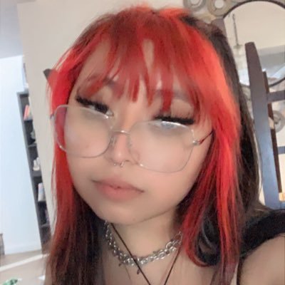 new twitter(: same bullshit ✨🤡 //Simp for Naomi Nannette Santiago 🥰