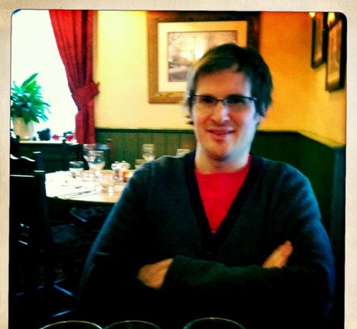 simon34854923's profile picture. 