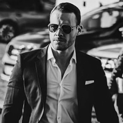 daily content of @kerembursin  🖤