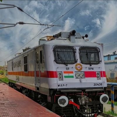 thukasri's profile picture. 