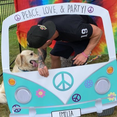 SteveStrutton's profile picture. Fargo. I work out a lot. Tacos are life. Dogs and hockey. #Blackhawks