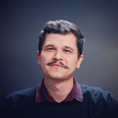 Jornalista, curioso, otimista, piadista. Só não converse muito comigo pela manhã.
Passei por @veja, @g1, @agorasp e hoje sou coordenador na @viracomunicacao :)