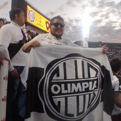 Aguante la franja y toda su gente🖤🤍, amante de la birra y Fuol🍻⚽
Cuenta nueva 😅