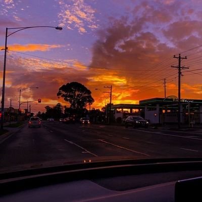 nurhzwny's profile picture. we always tweet things we can't say.