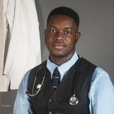 Medical Doctor 👨🏽‍⚕