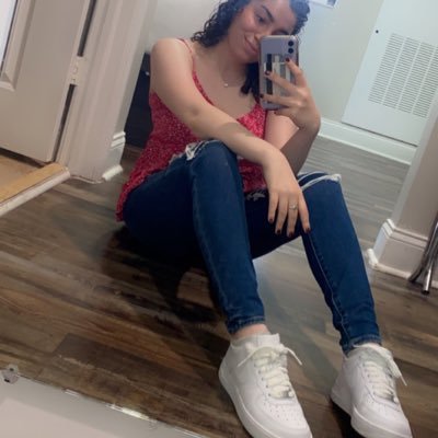 3518lies's profile picture. ig @1918lies 🌙