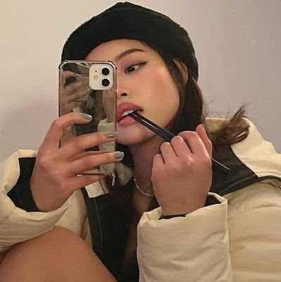 lovelyblackford's profile picture. booktt -
ela/dela