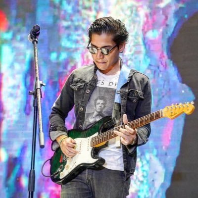 musician | performer | endorsed by Raku Guitars | @kasanovasband & #TNNT | educator | ambassador for @hungerhurtsmy | NCIG Malaysia. dm for shows & classes |