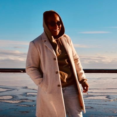 CazhBlanche's profile picture. I tell stories for a living, 19 years and counting. Director x Writer for TV & Film: Grilled Cheese expert. Award winning music video director...2021 CFC Alumni