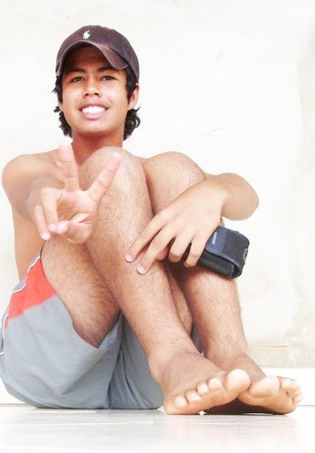 Colírio Oficial da minha @MÃE | http://t.co/L8iipVjLZf .| Signo: @ESCORPIÃO :* | namorando (llll' |