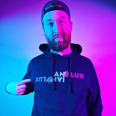 // Head Esports Coach @parkgesports // Married to @rikkiluv// 📧 Ianfluxentertainment@gmail.com //They/Them //