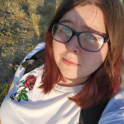 I love music, funny videos, video games, reading, and drawing. proud Hufflepuff 💛🖤 Taken by the love of my life.