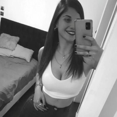 26 / Hincha y socia del Club Atlético Tucumán / Abogada