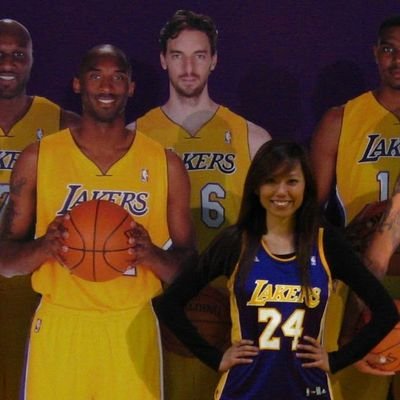 socalgirl24's profile picture. uber kobe enthusiast, traveling foodie,  amateur adventurer, believer of oxford comma
//
If we're not helping the world move forward, what are we doing? - KB24