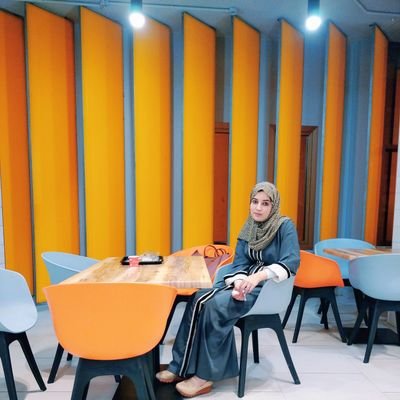 متمكنة ومتقنة لأساليب التدريس باللغة الإنجليزية
حل اختبارات.. كتابة أبحاث وتقارير ... كتابة CV مميز...تدريس أون لاين لجميع الأعمار والمراحل باللغة الانجليزية..