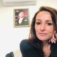 Ela Özkan (@elaelaozkan) Twitter profile photo