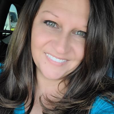 Kari34438234's profile picture. 