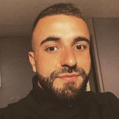 bastii54's profile picture. 