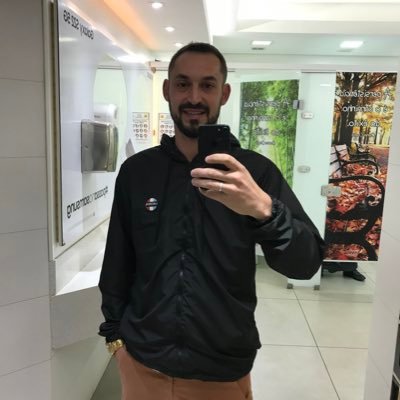 A vida é a arte de desenhar sem uma borracha…