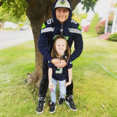 Girl Dad 👨‍👧 Husband 💍 Seahawks/Mariners Fan.