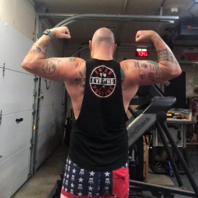 jjlifts27's profile picture. Just a dude who lifts