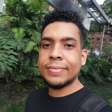 SimonEscob's profile picture. Frontend Developer 💻, Content Creator with ❤️, Bloggeador✍️.