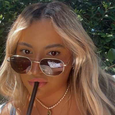 delusional? i think you mean delicious. . . . ☼ ♓︎ •↑ ♌︎ •☽ ♏︎ ✨podcaster? check it out maybe?👇🏽✨