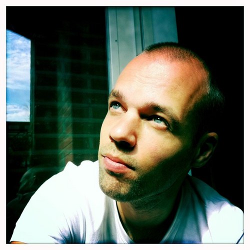 jjfoto's profile picture. Jeroen Jansen: photographer - https://t.co/36i8kEMOyx and online media consultant. #webarchiving #vinyl #figures #photography #music #travel