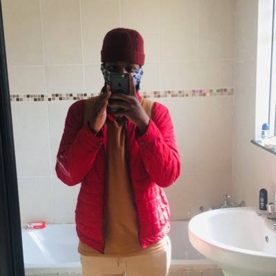 mxolisiBot's profile picture. I am computer science student at NWU, currently learning android development