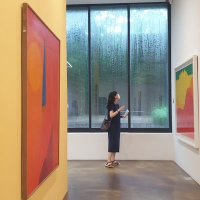 ebsworldcine's profile picture. stories