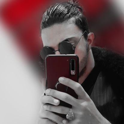 O1_ygr's profile picture. الحرَفِ يُمكن أن يكون أحدُ من الحُسامِ، وانني لو وضِعتُ بين القناة وبيض الصوارم، وحتى لو مُحِقتُ وسُحِقتُ بين العوالم سأبقى اصبو حتى توقف القلب وتقطع الوريد