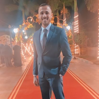 لكُل إنسان صوت خاص يُرافقه طوال حياته , لكنهٌ نادراً مايَنصُت له
🇪🇬🇵🇸