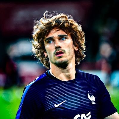 don't be afraid of losing someone.. be afraid of losing yourself..
@AntoGriezmann