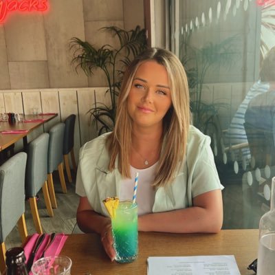 dlb0xx's profile picture. *NEW PROFILE* Bleu 🐢💙✨ Principal Talent Partner specialising in hiring Tech Recruiters across the US. Massive foodie 🐷 Dogs 🐶 Travelling ✈️