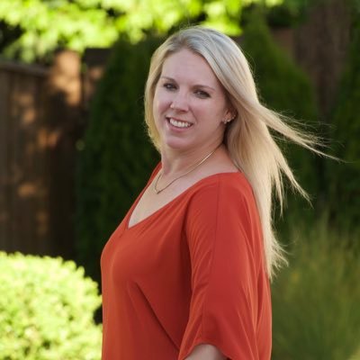 I am a licensed Oregon Real Estate Principal Broker - I’d love to help you with all of your real estate needs!