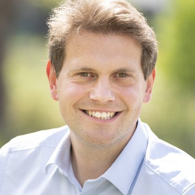 Associate Professor of Finance @univgroningen with research interests in empirical banking, international finance, monetary policy, and climate finance