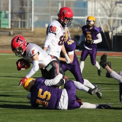 🇨🇦 🇺🇸C/O- 2022/2023, 6’4 210lb, WR/KR/K | 40yard: 4.48 | 780-818-8017 | Edmonton Huskies #85 | Edmonton, AB | julianrifoofficial@gmail.com |