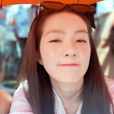 lalumuuu's profile picture. She/her