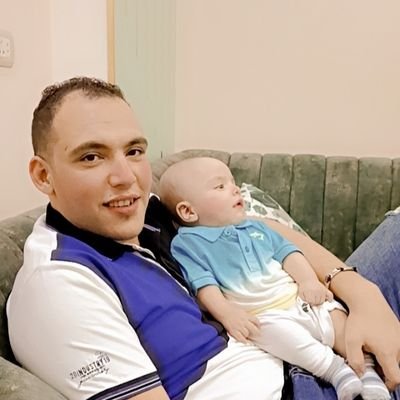الحب هو أن أُحبّ فيك تفاصيلاً لا يهتم بها أحد .
𝙇𝙤𝙫𝙚 𝙞𝙨 𝙩𝙤 𝙡𝙤𝙫𝙚 𝙞𝙣 𝙮𝙤𝙪 𝙙𝙚𝙩𝙖𝙞𝙡𝙨 𝙩𝙝𝙖𝙩 𝙣𝙤 𝙤𝙣𝙚 𝙘𝙖𝙧𝙚𝙨 𝙖𝙗𝙤𝙪𝙩 .