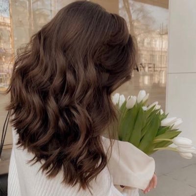 1Laama's profile picture. لا أملك سوى عقلي و عقلي يُملّكني كُل شيء .